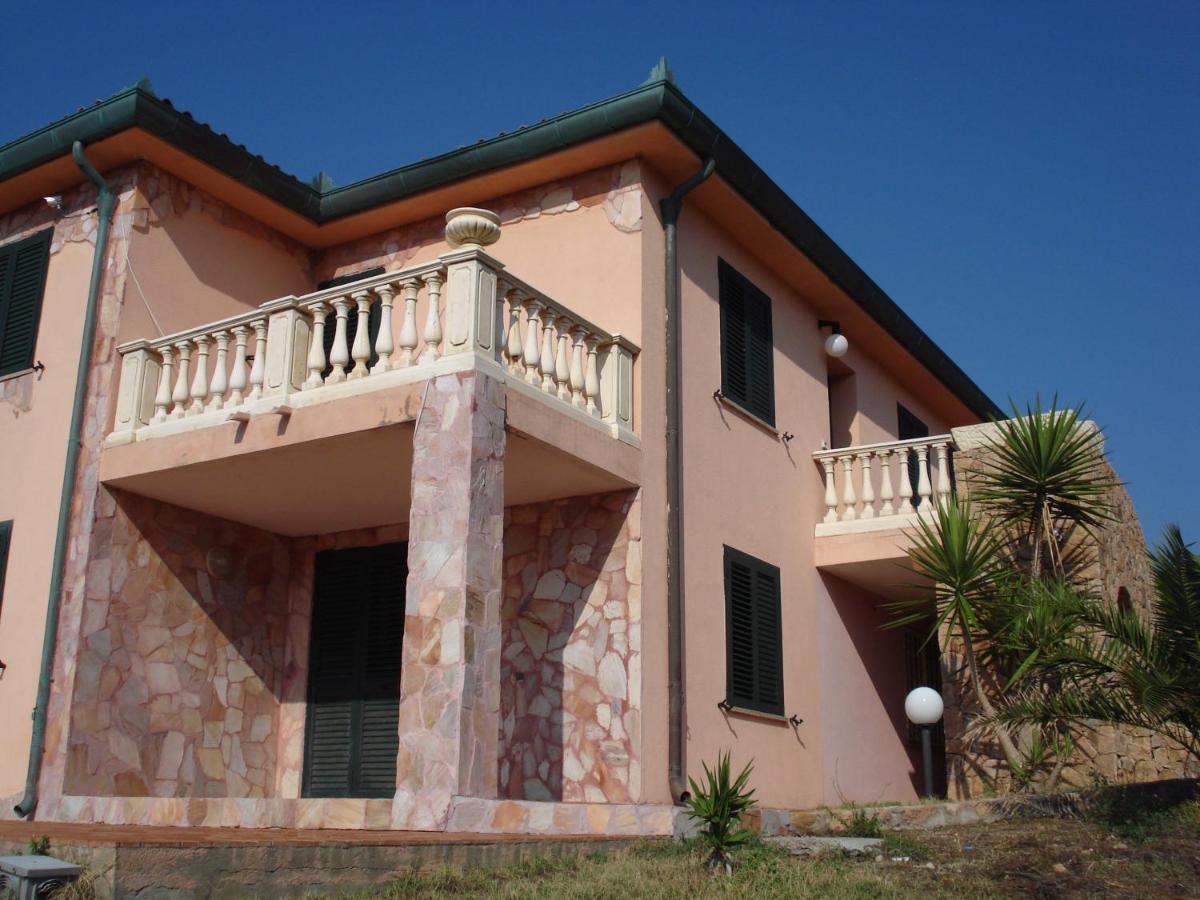 Villa La Ciaccia Валедория Екстериор снимка