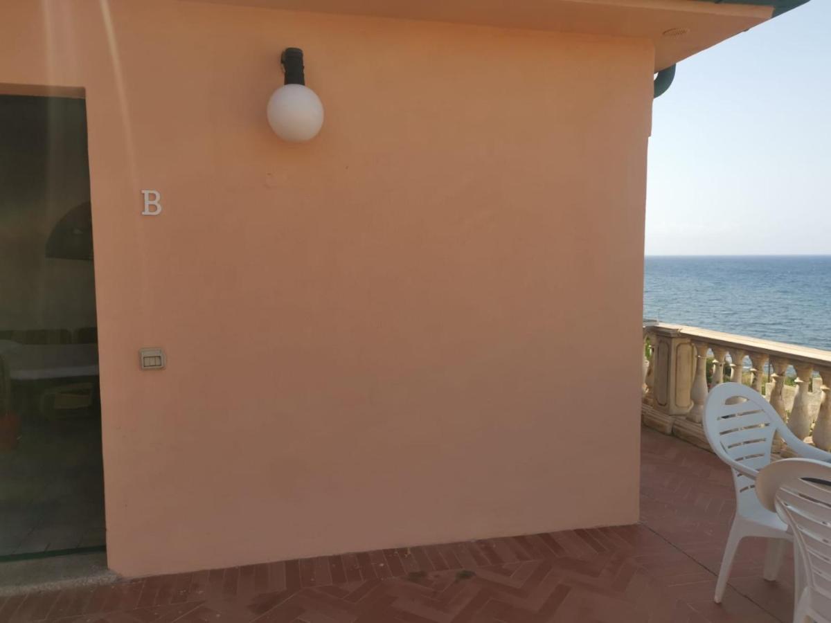 Villa La Ciaccia Валедория Екстериор снимка